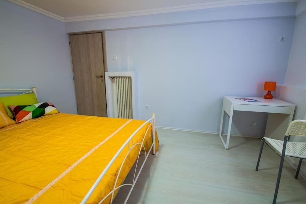 2 Bedrooms Apartment Close To Metro Dafni In Atene Esterno foto