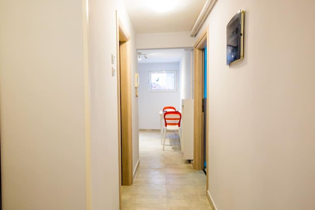 2 Bedrooms Apartment Close To Metro Dafni In Atene Esterno foto