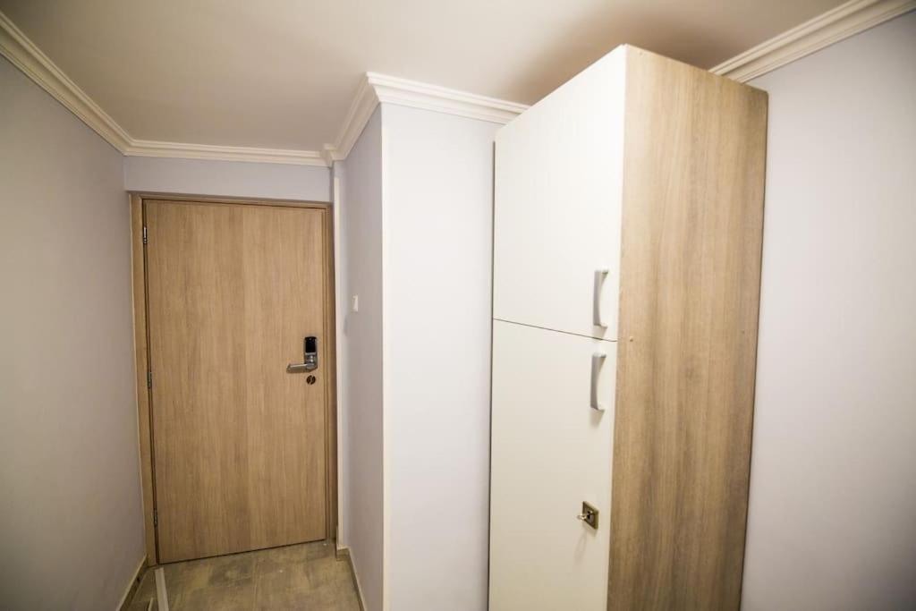 2 Bedrooms Apartment Close To Metro Dafni In Atene Esterno foto