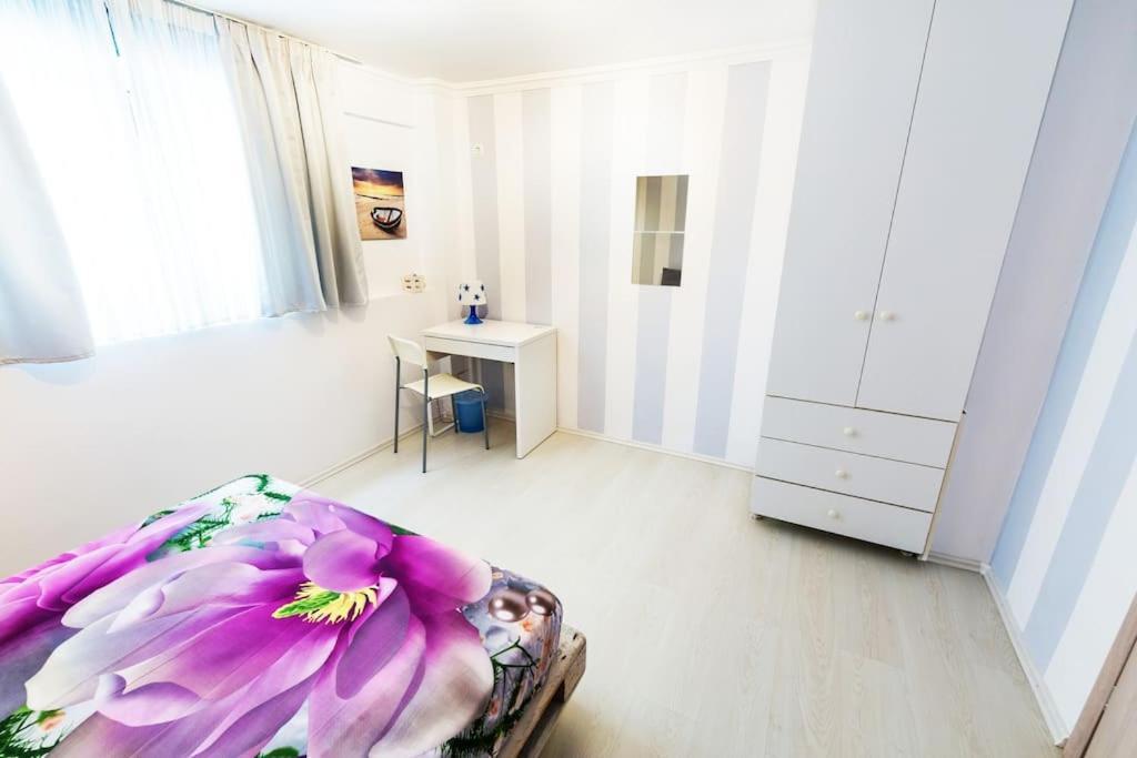 2 Bedrooms Apartment Close To Metro Dafni In Atene Esterno foto